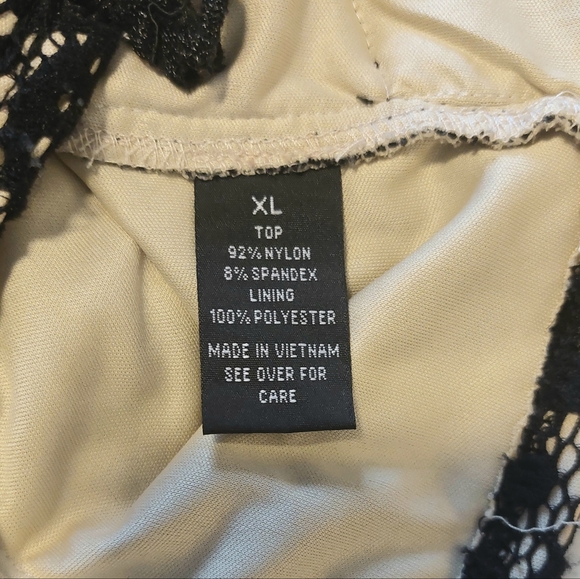 I.N. San Francisco lace crop top - Picture 6 of 6